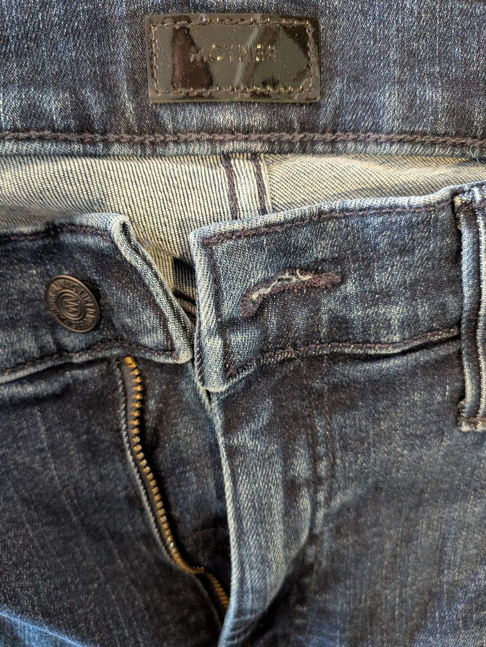 MOTHER The Weekender Fray Jeans Mint Condition Mid Rise Flare Dark Wash Size 27 - Picture 12 of 15